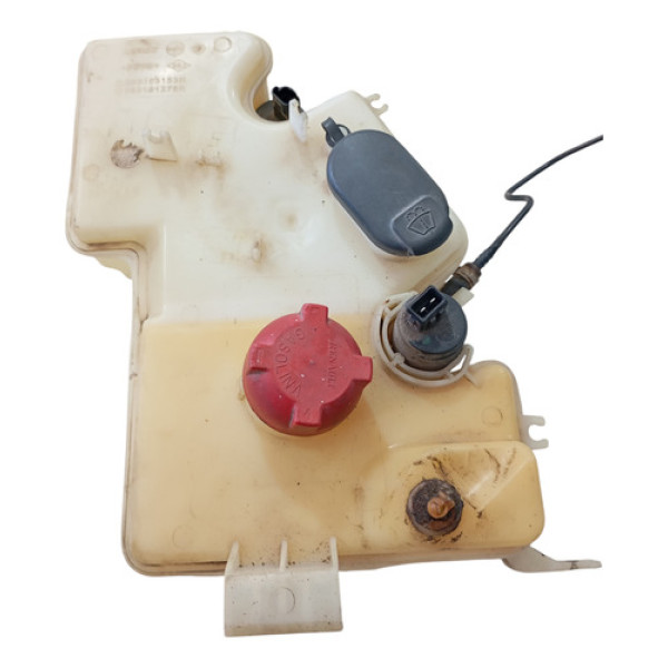 Reservatório Agua E Partida A Frio Kwid 1.0 2019 C Detalhe