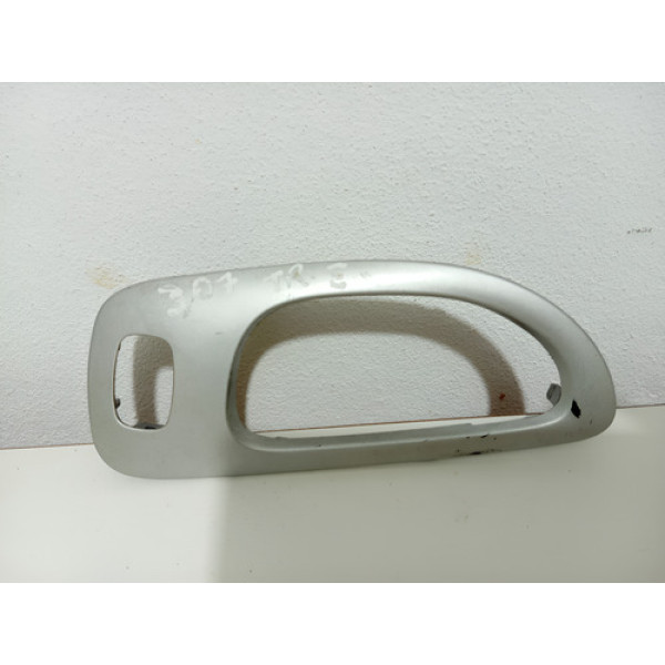 Acabamento Moldura Maçaneta Trasei Esquerda Pegeout 307 2010