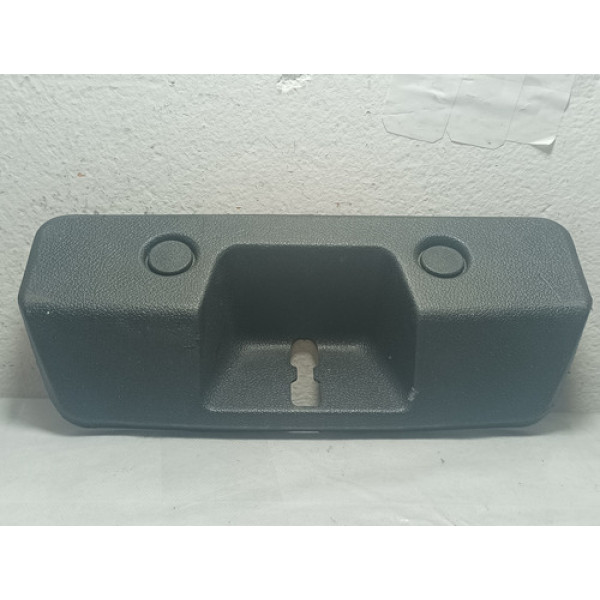 Acabamento Moldura Batente Porta Malas Renault Sandero 2021