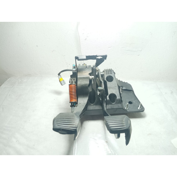 Pedais De Embreagem E Freio Citroen C3 2015