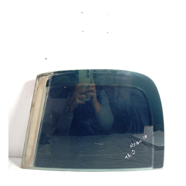 Vidro Vigia Lateral Traseiro Direito Megane 2009