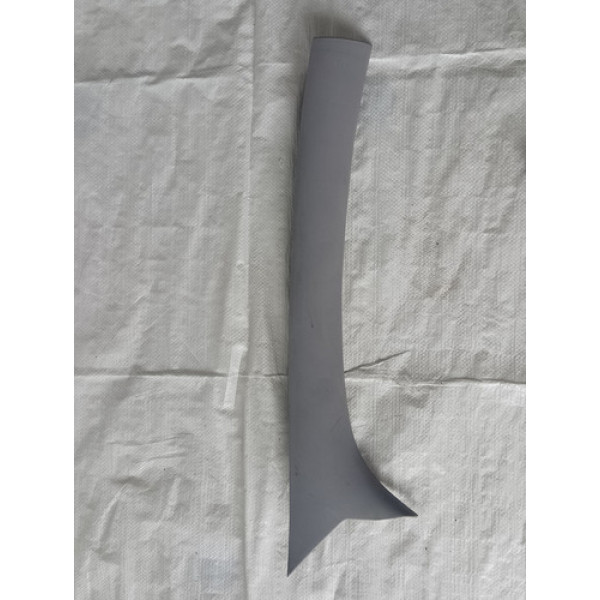 Moldura Acabamento Coluna Direita Parabrisa Ford Ka 2010